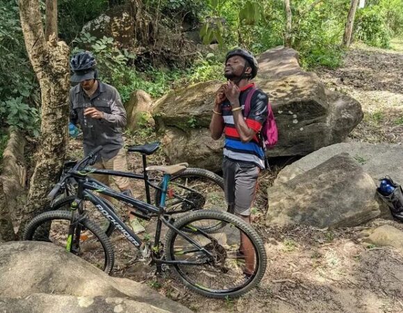 HALF-DAY SCENIC BIKE TOUR IN DIANI